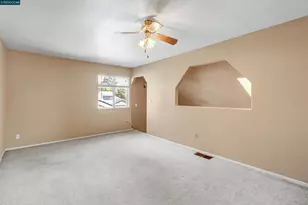 209 Cedar Rock Cir, Sacramento, CA 95823 - Photo 17