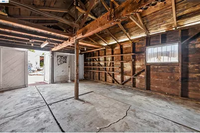 7015 Holly St, Oakland, CA 94621 - Photo 23