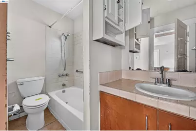 7015 Holly St, Oakland, CA 94621 - Photo 13