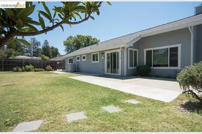 39 Stanislaus Cir, Sacramento, CA 95831 - Photo 15
