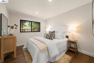 2883 Bowling Green Dr, Walnut Creek, CA 94598 - Photo 27
