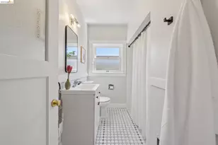 214 Mandalay Rd, Oakland, CA 94618 - Photo 33
