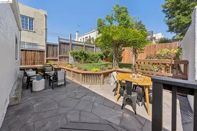 214 Mandalay Rd, Oakland, CA 94618 - Photo 41