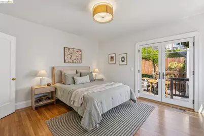 214 Mandalay Rd, Oakland, CA 94618 - Photo 27