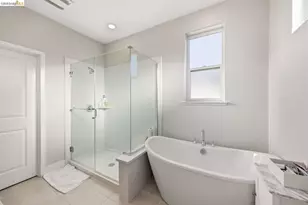 2825 Crusader St, Alameda, CA 94501 - Photo 5