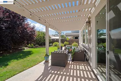 1814 Balsam Ct, Lathrop, CA 95330 - Photo 57
