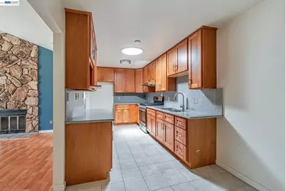 2538 16th St, Oakland, CA 94601 - Photo 9