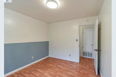 2538 16th St, Oakland, CA 94601 - Photo 17