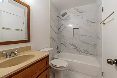 2538 16th St, Oakland, CA 94601 - Photo 27