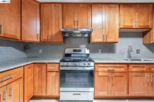2538 16th St, Oakland, CA 94601 - Photo 11