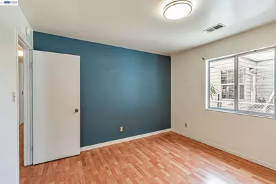 2538 16th St, Oakland, CA 94601 - Photo 19