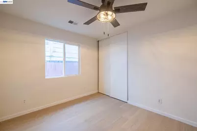 2540 16th St, Oakland, CA 94601 - Photo 11