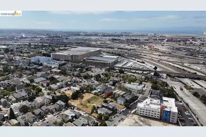 826 Pine St, Oakland, CA 94607 - Photo 15