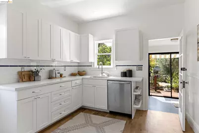 1079 66th St, Oakland, CA 94608 - Photo 17