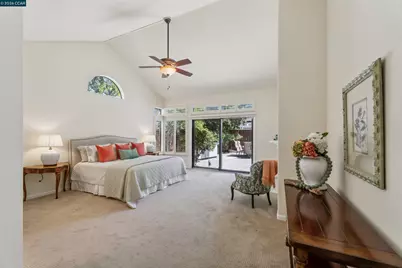 225 Valley Glen Ln, Martinez, CA 94553 - Photo 17