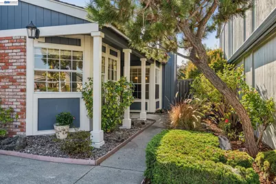 211 Inverness Ct, Alameda, CA 94502 - Photo 3