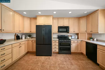 102 Henson Creek Ct, Martinez, CA 94553 - Photo 7
