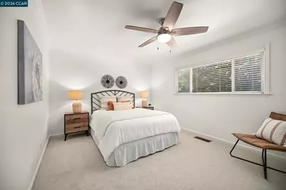 102 Henson Creek Ct, Martinez, CA 94553 - Photo 27