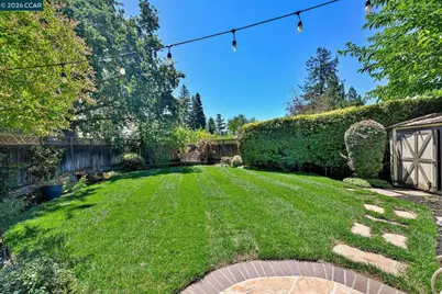 102 Henson Creek Ct, Martinez, CA 94553 - Photo 39