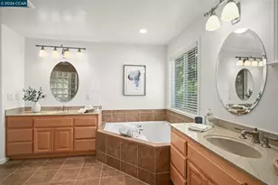 102 Henson Creek Ct, Martinez, CA 94553 - Photo 17