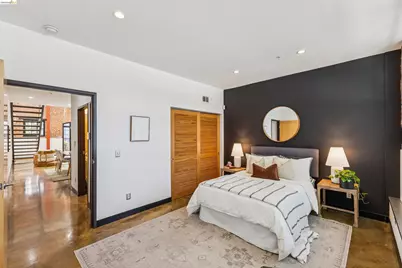 425 11th St #6, Oakland, CA 94606 - Photo 13