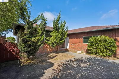 2005 Harper St, El Cerrito, CA 94530 - Photo 5
