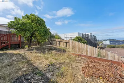 2005 Harper St, El Cerrito, CA 94530 - Photo 81