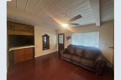 2029 Highland Dr, Concord, CA 94520 - Photo 9