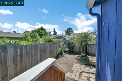 2520 Harrington Ave, Oakland, CA 94601 - Photo 15