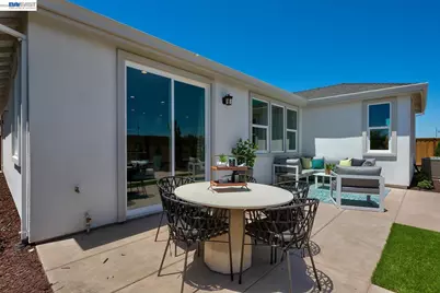 1021 Kestrel Street, Manteca, CA 95336 - Photo 45