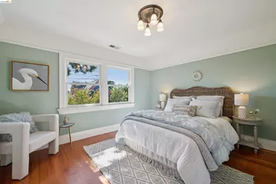 2903 Wheeler St, Berkeley, CA 94705 - Photo 29