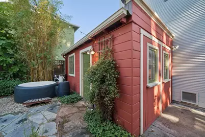 2903 Wheeler St, Berkeley, CA 94705 - Photo 37