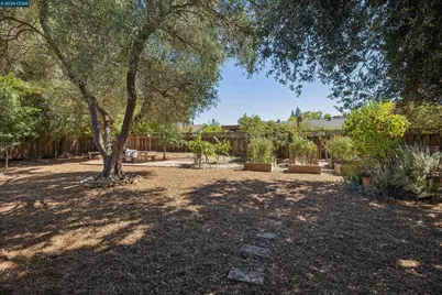 633 Laird Ln, Lafayette, CA 94549 - Photo 27