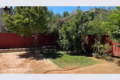 379 N Sierra Madre St, Mountain House, CA 95391 - Photo 19