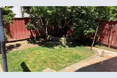 379 N Sierra Madre St, Mountain House, CA 95391 - Photo 19