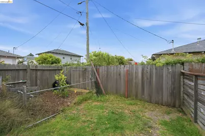 274 Collins, Richmond, CA 94801 - Photo 29