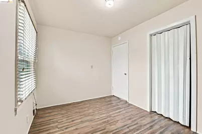 274 Collins, Richmond, CA 94801 - Photo 17