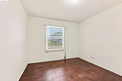 274 Collins, Richmond, CA 94801 - Photo 13