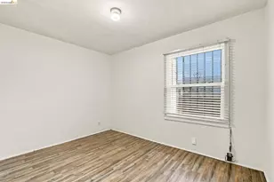 274 Collins, Richmond, CA 94801 - Photo 17