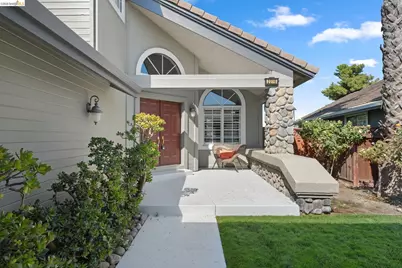 2216 Colonial Ct, Discovery Bay, CA 94505 - Photo 3