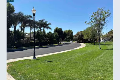 1061 Somersby Way, Brentwood, CA 94513 - Photo 35