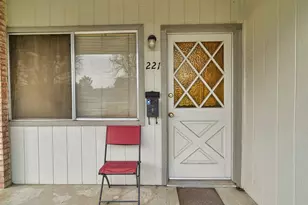 221 Kingston Ln, Modesto, CA 95354 - Photo 7