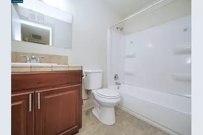 221 Kingston Lane, Modesto, CA 95354 - Photo 19