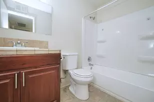 221 Kingston Ln, Modesto, CA 95354 - Photo 19