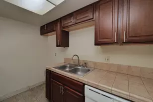 221 Kingston Ln, Modesto, CA 95354 - Photo 17