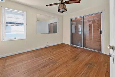 169 Marlow Dr, Oakland, CA 94605 - Photo 13