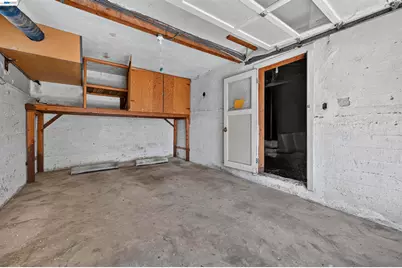 169 Marlow Dr, Oakland, CA 94605 - Photo 5