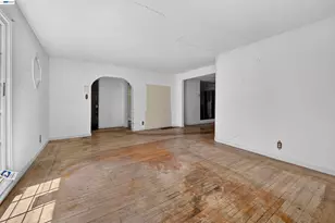 169 Marlow Dr, Oakland, CA 94605 - Photo 7