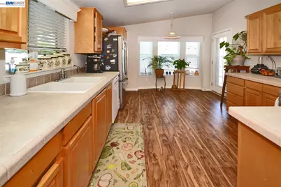 3263 Vineyard Ave. #108, Pleasanton, CA 94566 - Photo 5