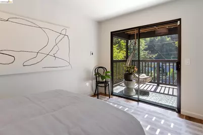6201 Thornhill Dr, Oakland, CA 94611 - Photo 37